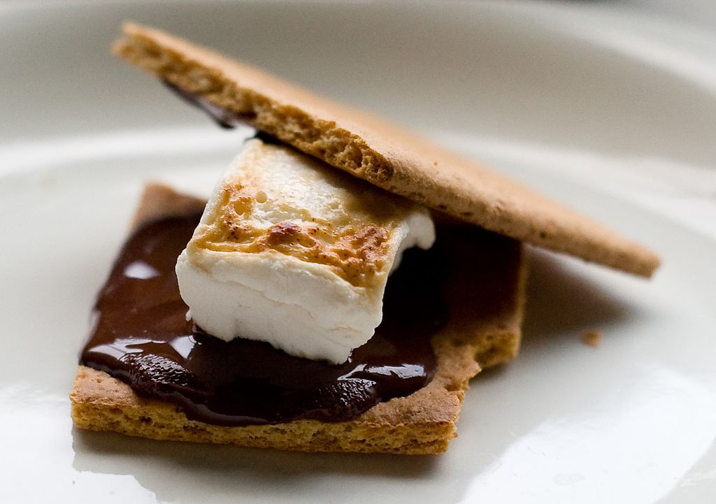 1024Px-Vegetarian S'mores (3680344160)