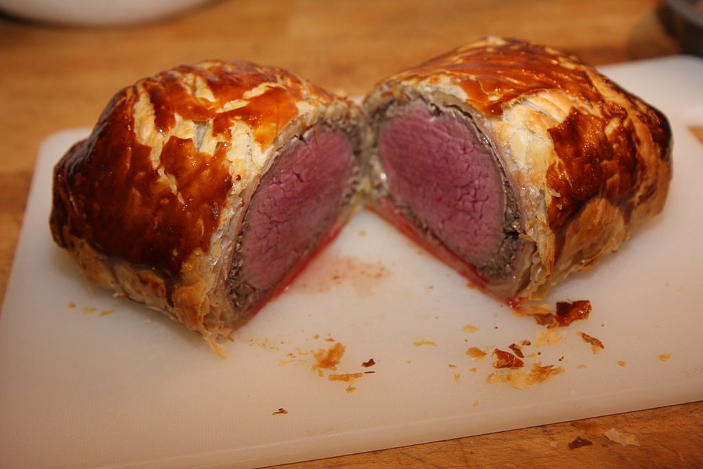 1024Px-Beef Wellington - Rare, Sliced