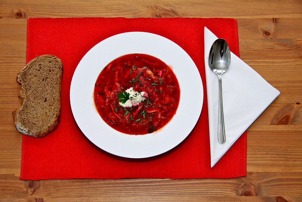 1024Px-Borscht With Bread