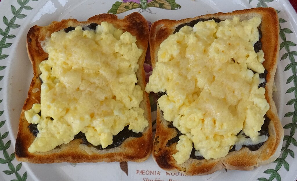 1024Px-Laverbread Or Bara Lawr (Porphyra Umbilicalis) With Scrambled Eggs Amd Cheese On Toast