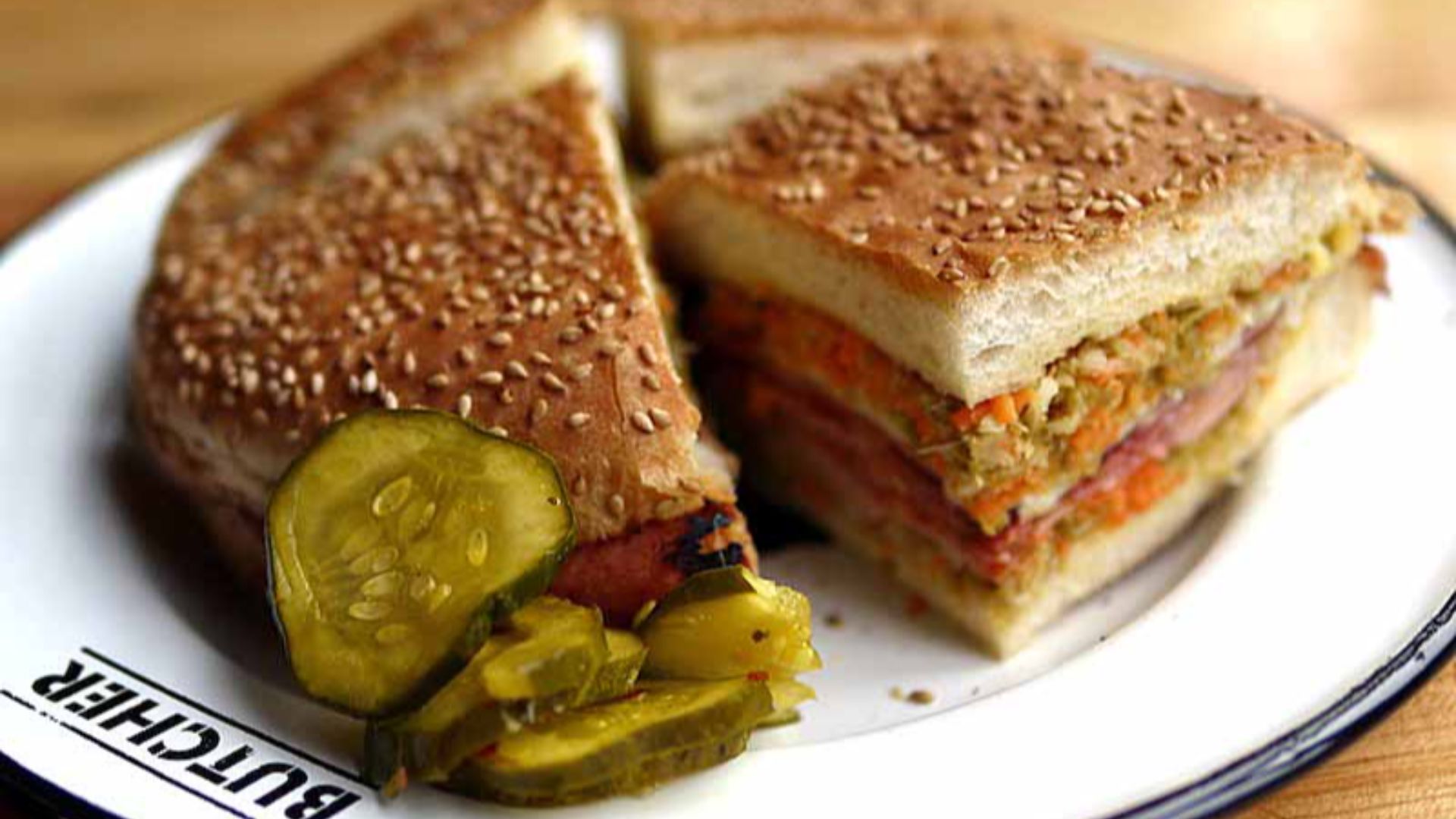 File:Muffuletta from Cochon Butcher.jpg