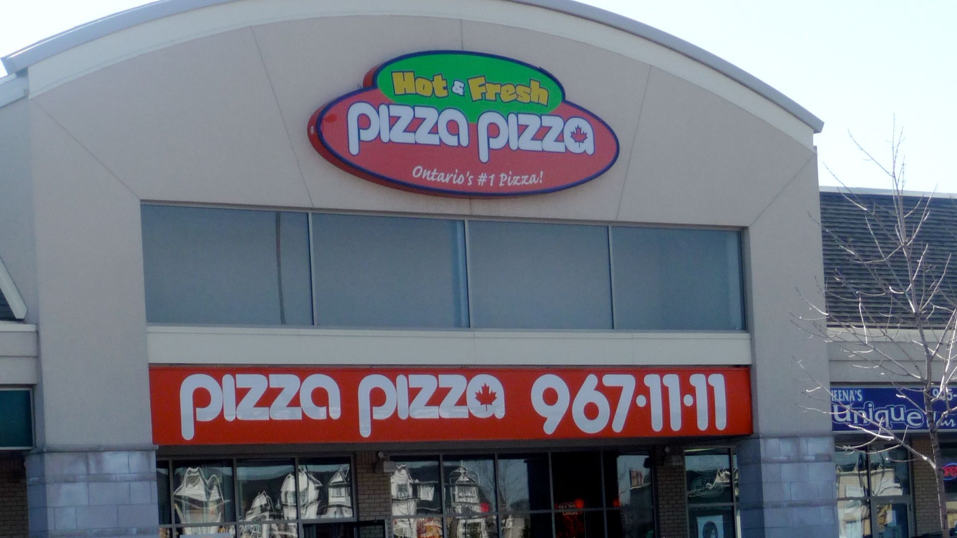 File:Pizza Pizza Northwestern Mississauga.JPG