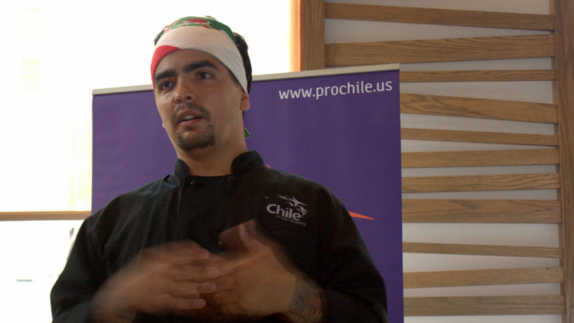 File:Aarón Sanchez.jpg