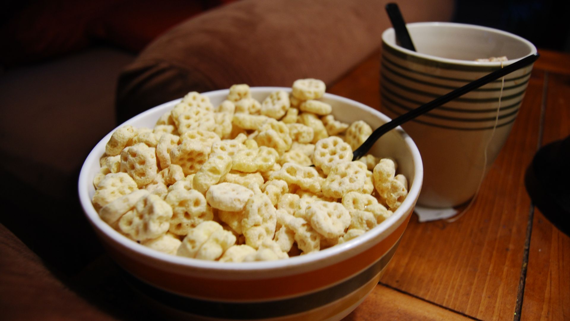 File:Honycomb cereal.jpg