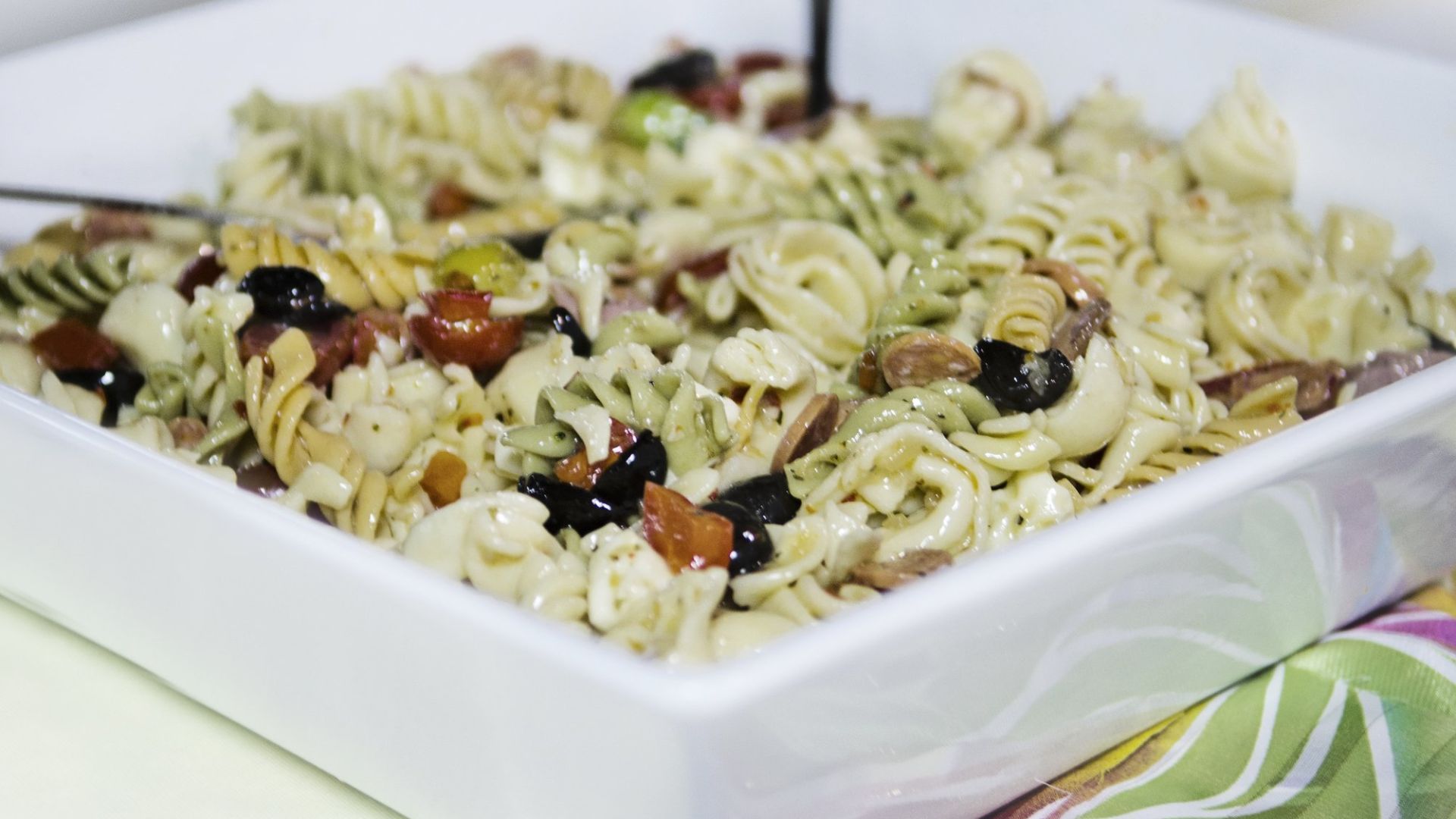 File:Pasta salad (2).jpg