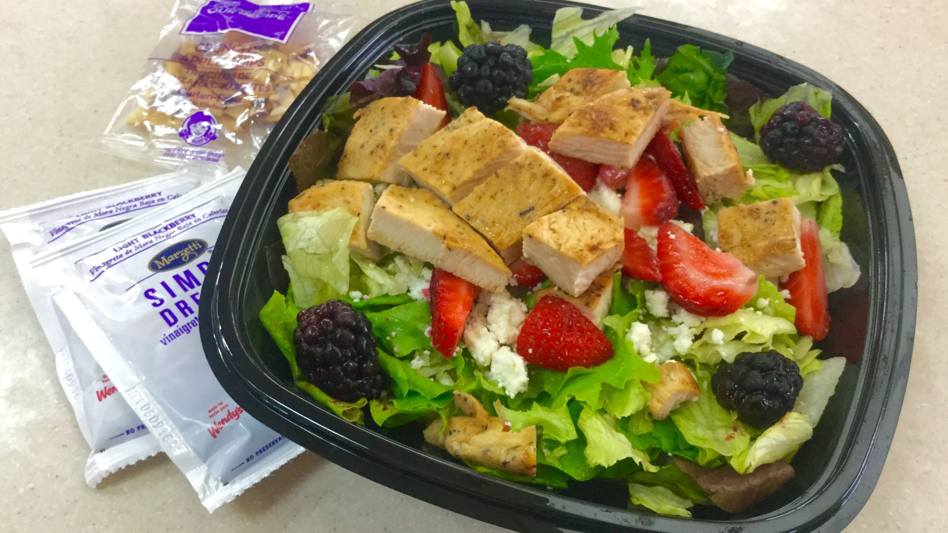 File:Wendy's Salad (27658783454).jpg