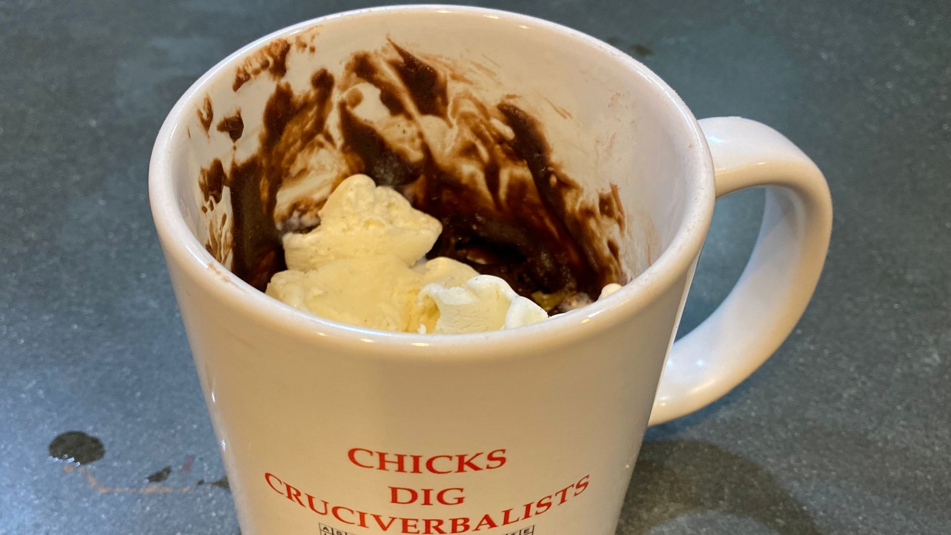 File:Mug brownie.png