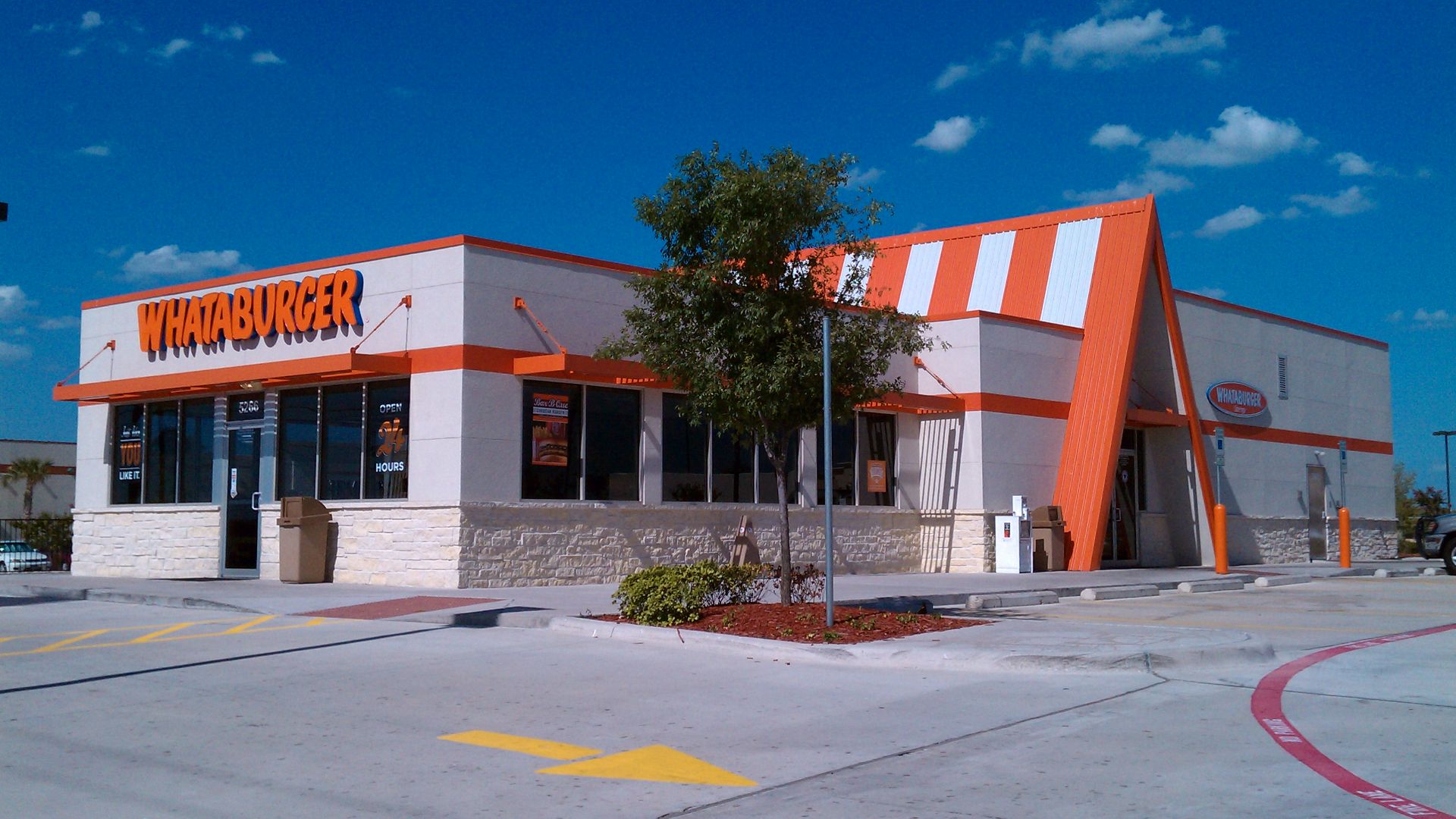 File:Whataburger-Frisco.jpg