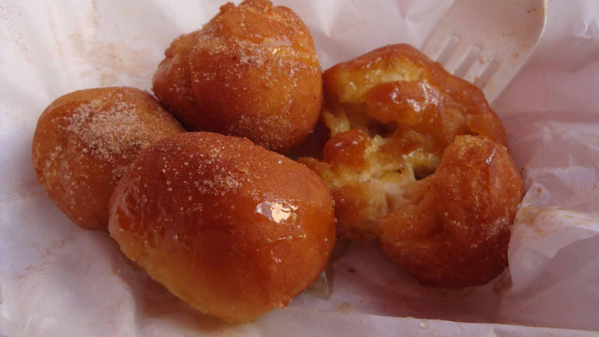 File:Deep-fried butter at State Fair of Texas 2009a.jpg