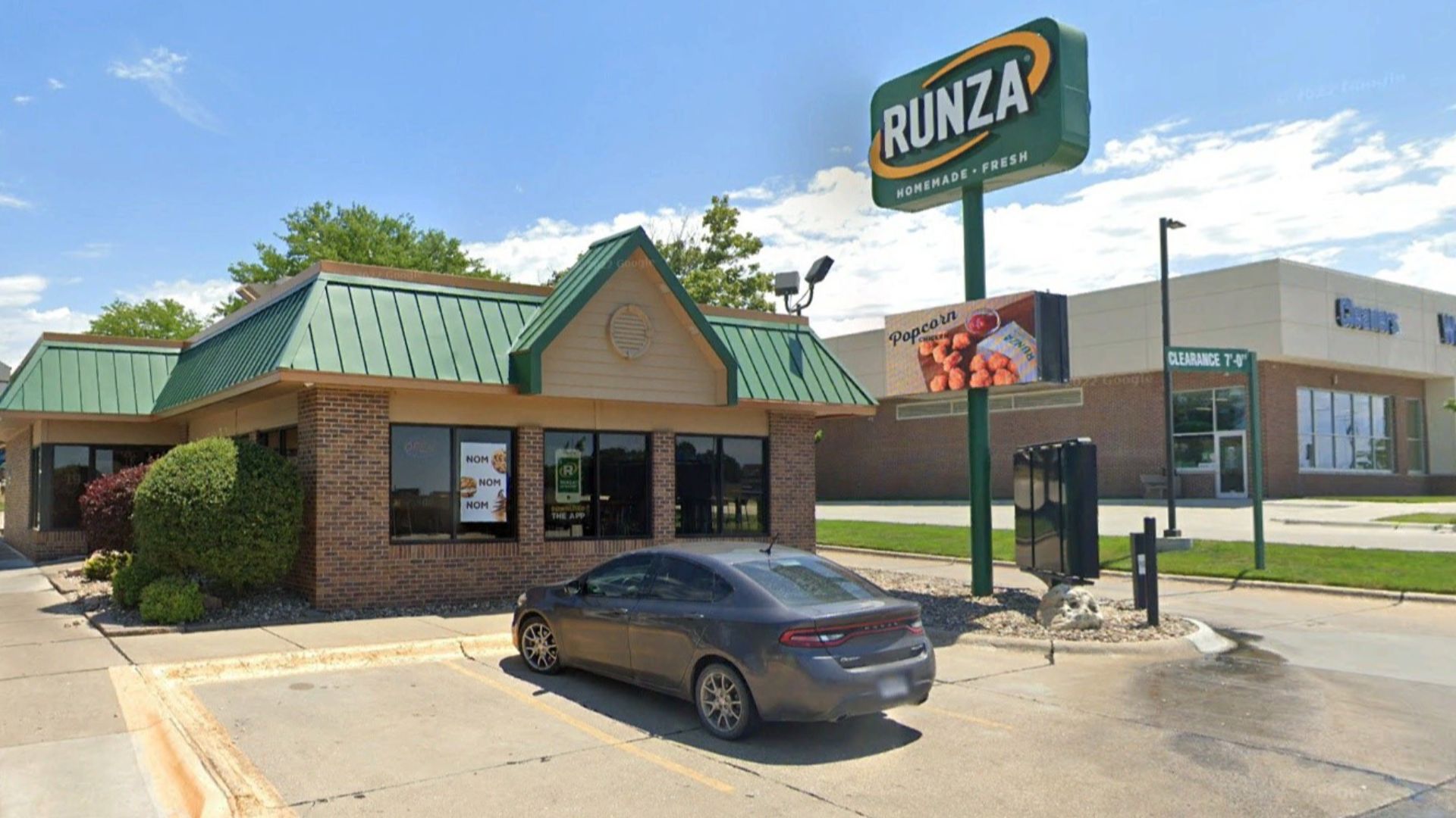 File:Runza In Omaha, Nebraska.jpg