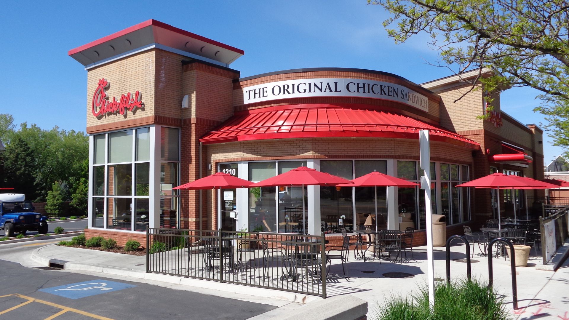 File:Restaurant Chick-Fil-A in Sugar House SLC.JPG
