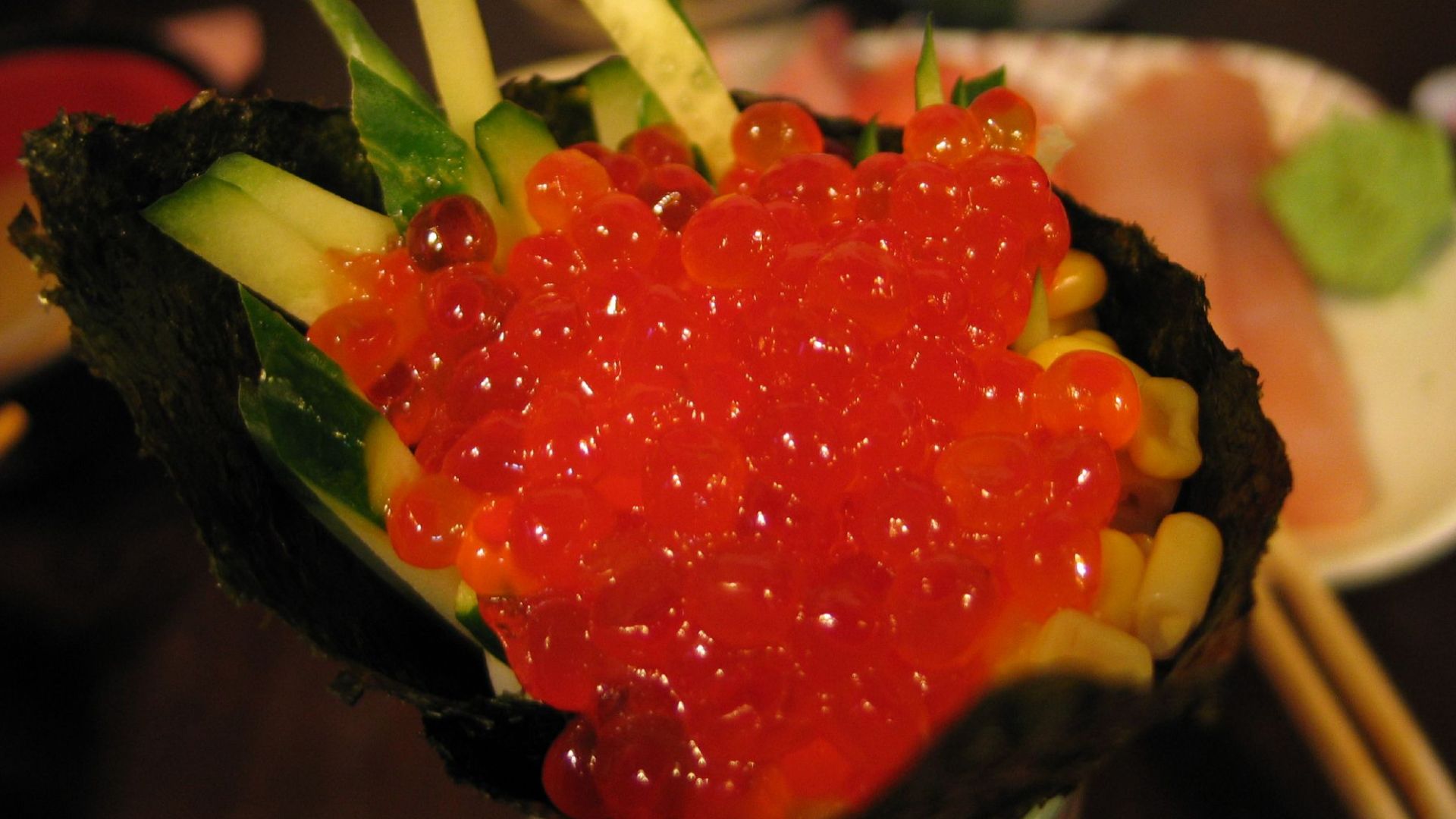 File:Ikura temaki zushi by Adonis Chen in Taipei.jpg