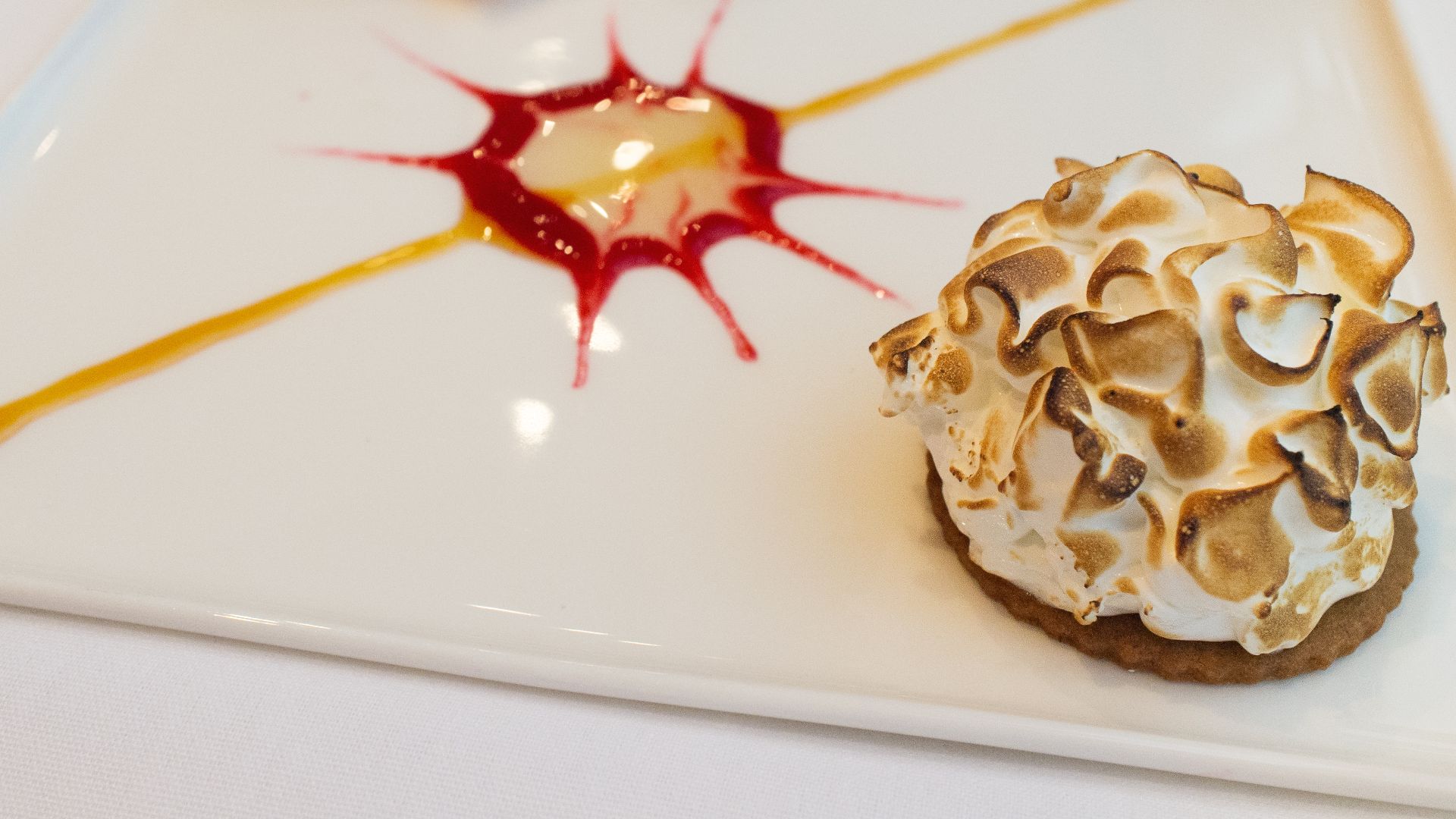 File:Baked Alaska (16251870329).jpg