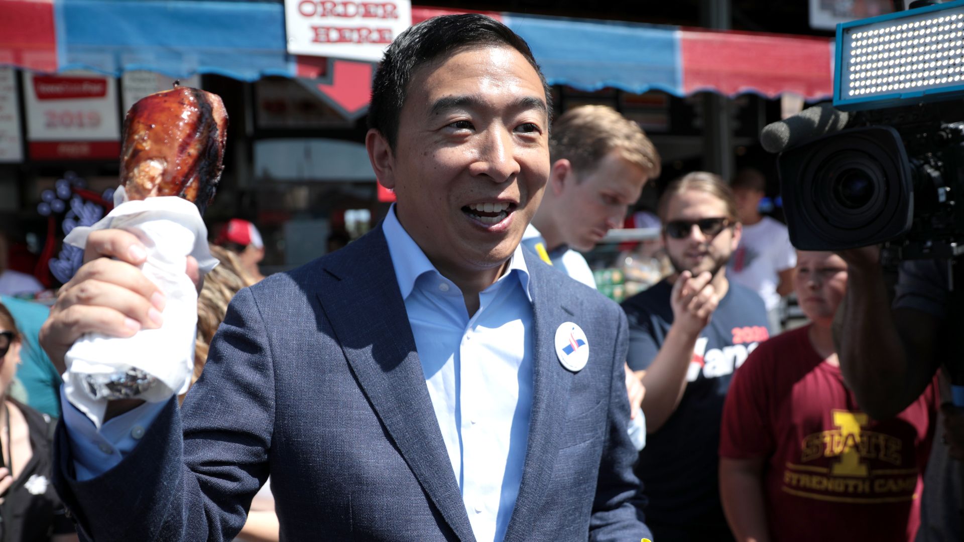 File:Andrew Yang (48540351091).jpg