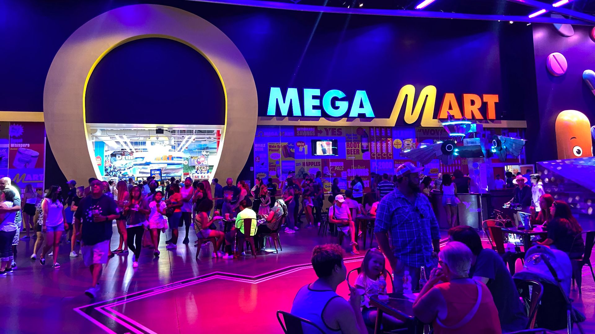 File:Omega mart 2021.jpg