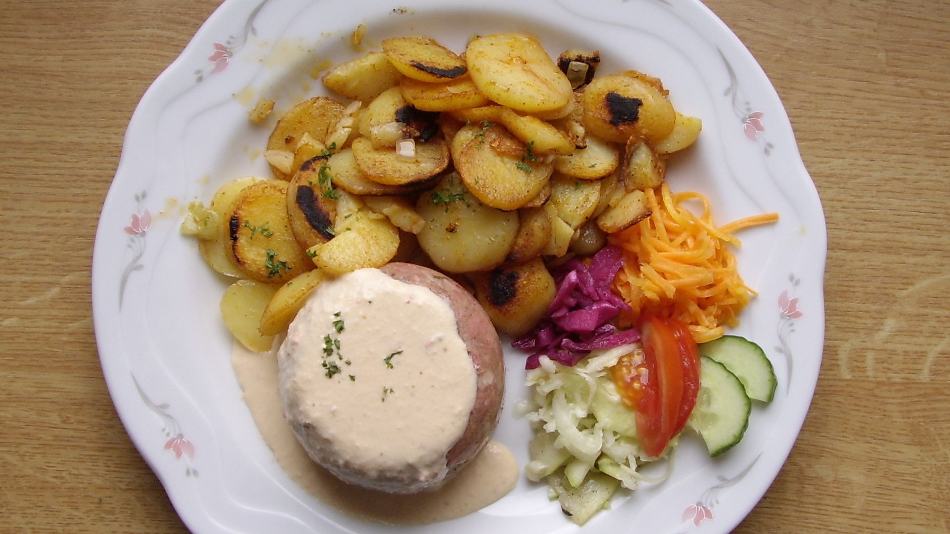 File:20140902 German National Food - Brawn jellied - Sülze mit Remouladensoße - Schullwitz 5 Euro 50 cent.jpg