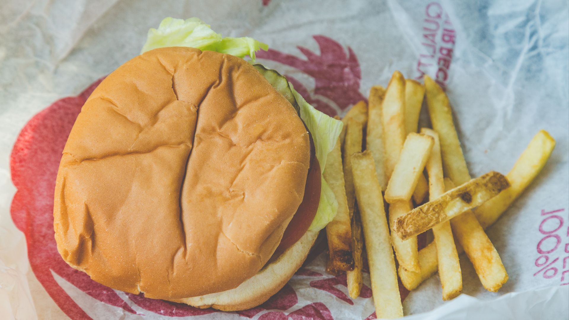 File:Wendy's Burger and Fries - Fast Food (34291971430).jpg