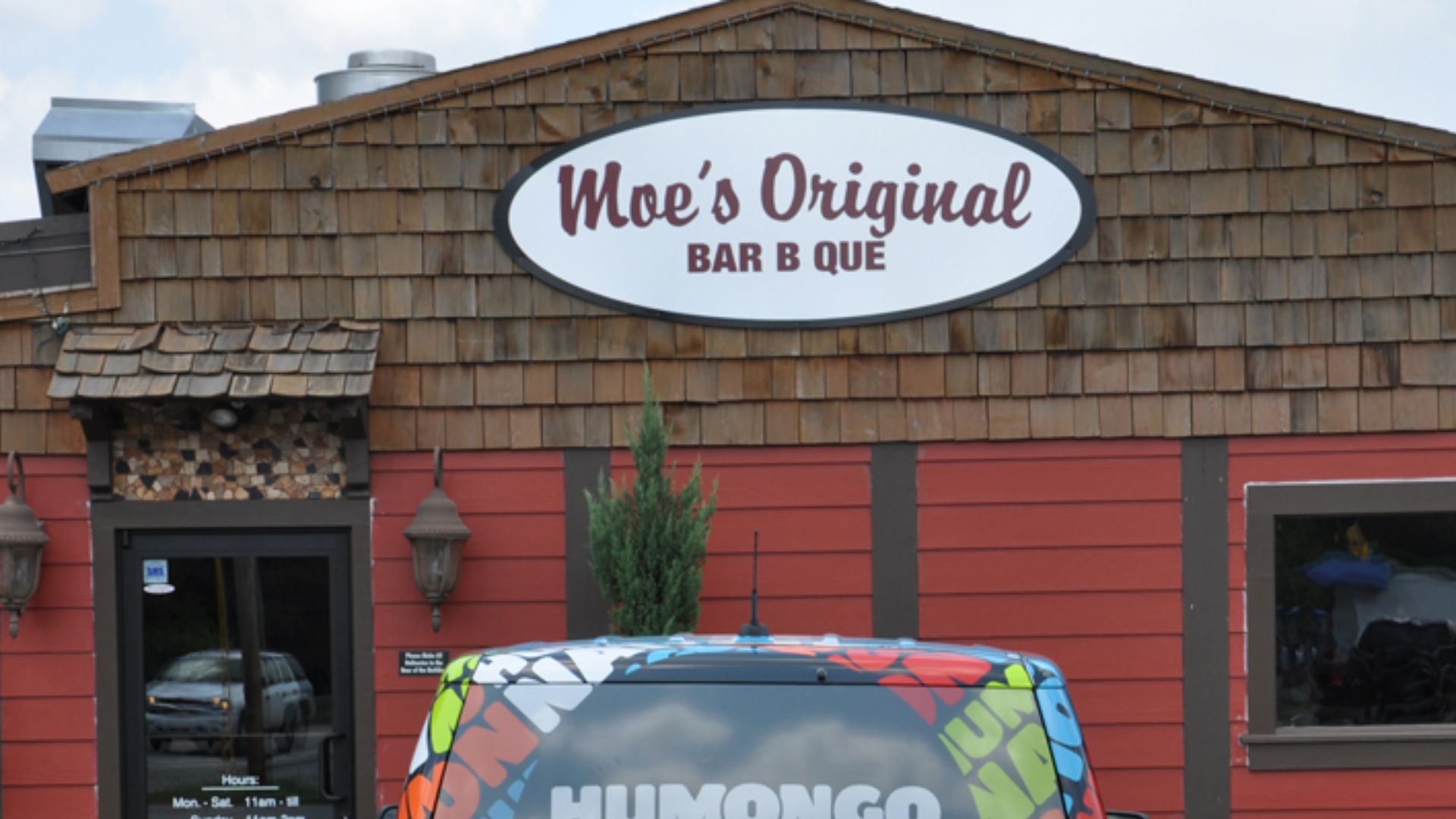 File:Asheville NC 2010 - Moe's Original BBQ exterior.jpg