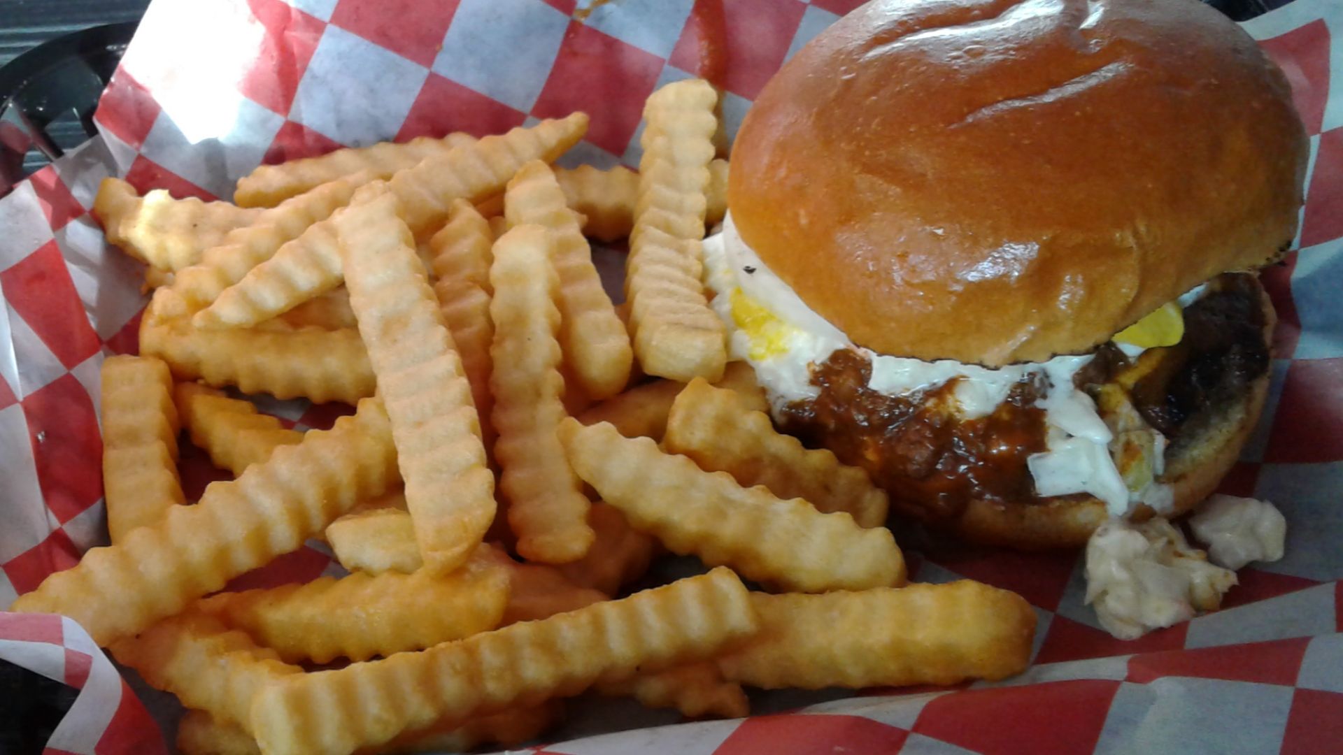 File:Carolina Burger and crinkle-cut french fries at Rustic Burger.jpg