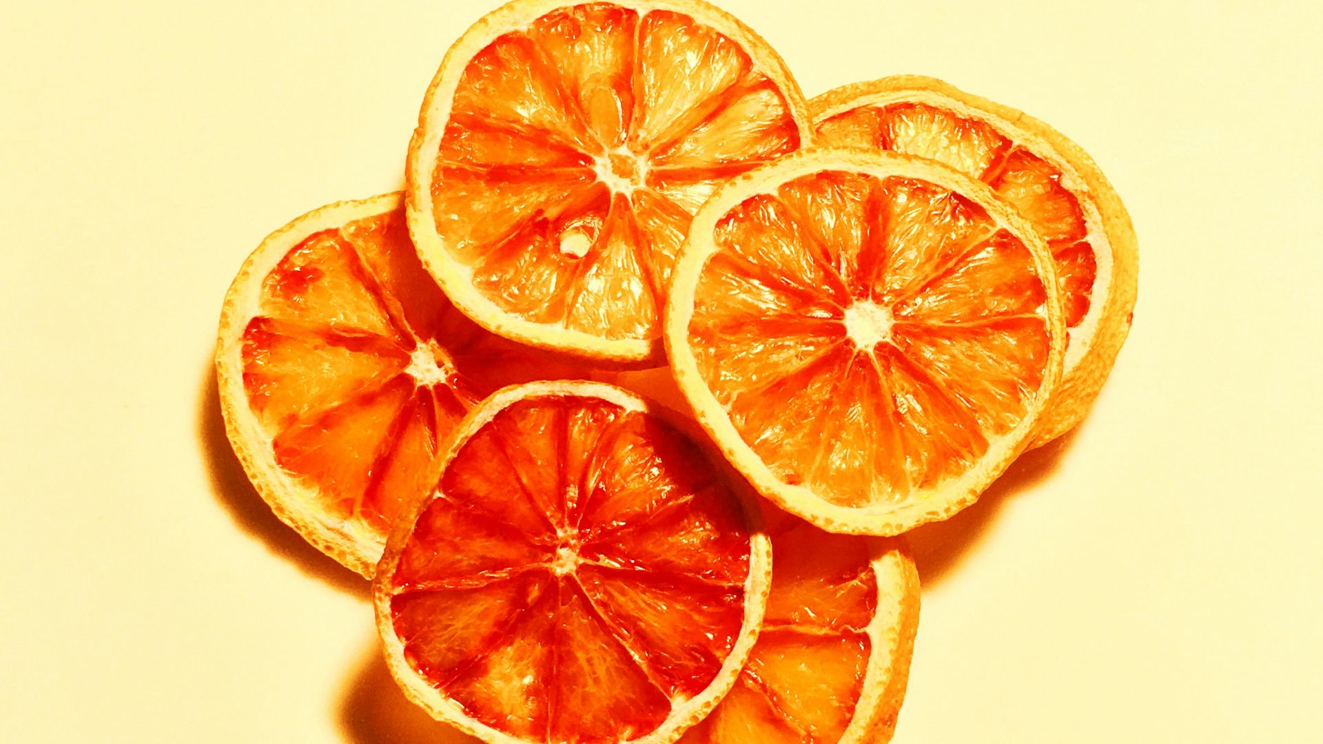 sliced orange fruits