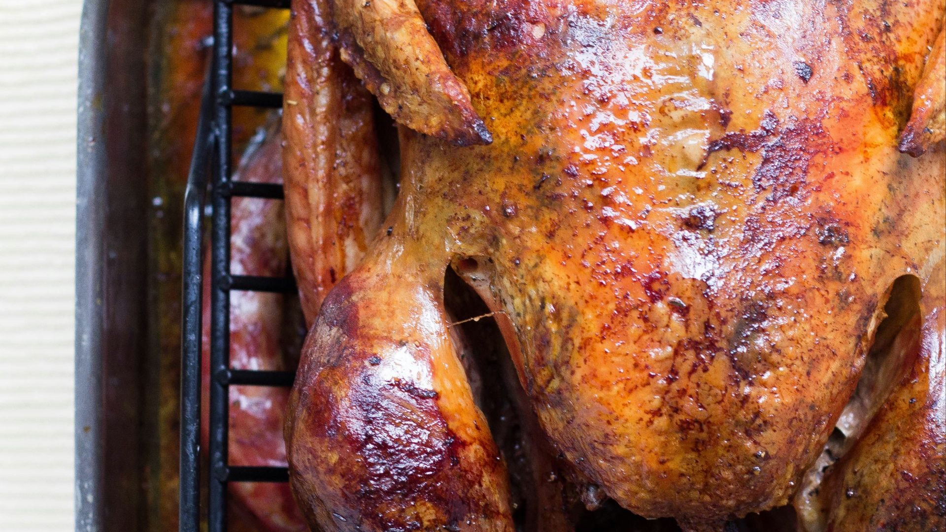 chicken roast on roasting pan