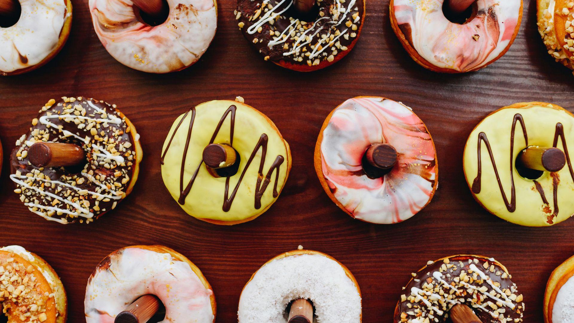 white and black floral round decor