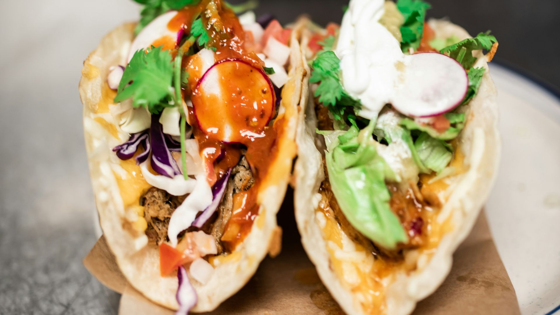 sandwich with tomato and lettuce