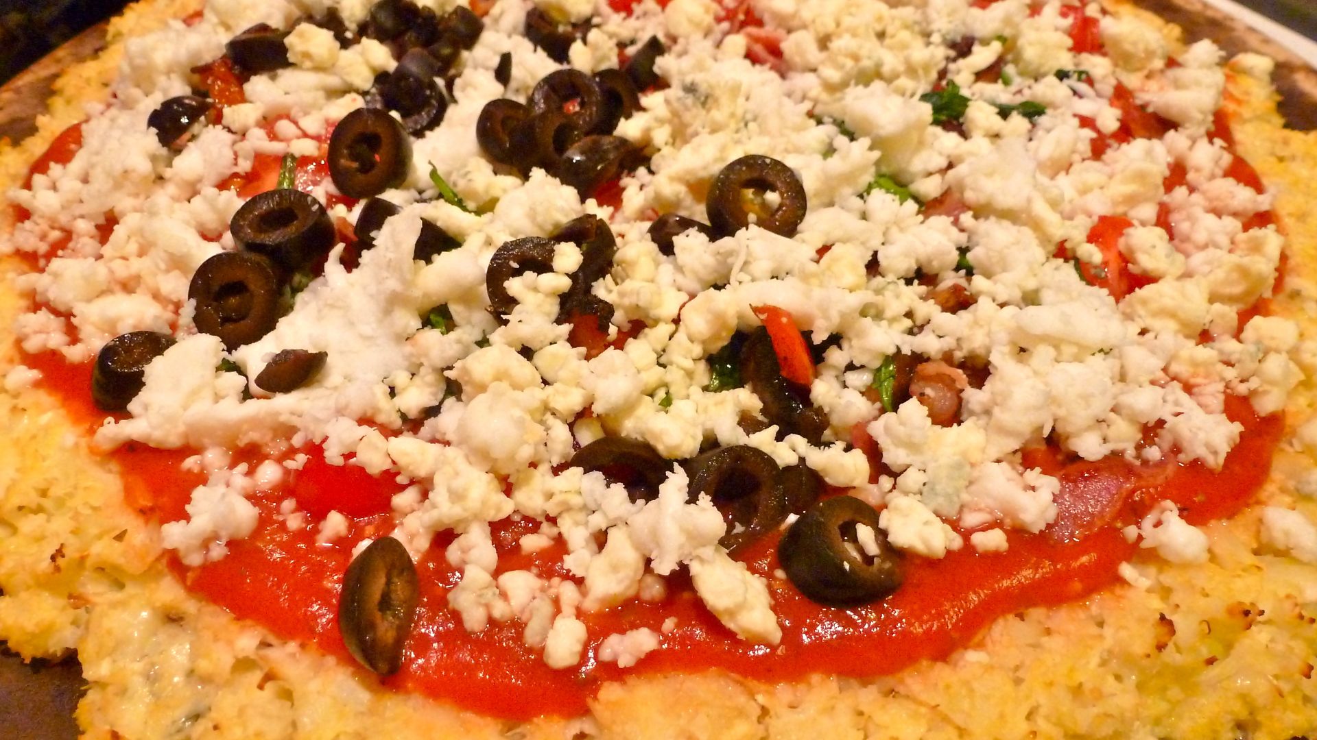 File:Cauliflower crust pizza.jpg