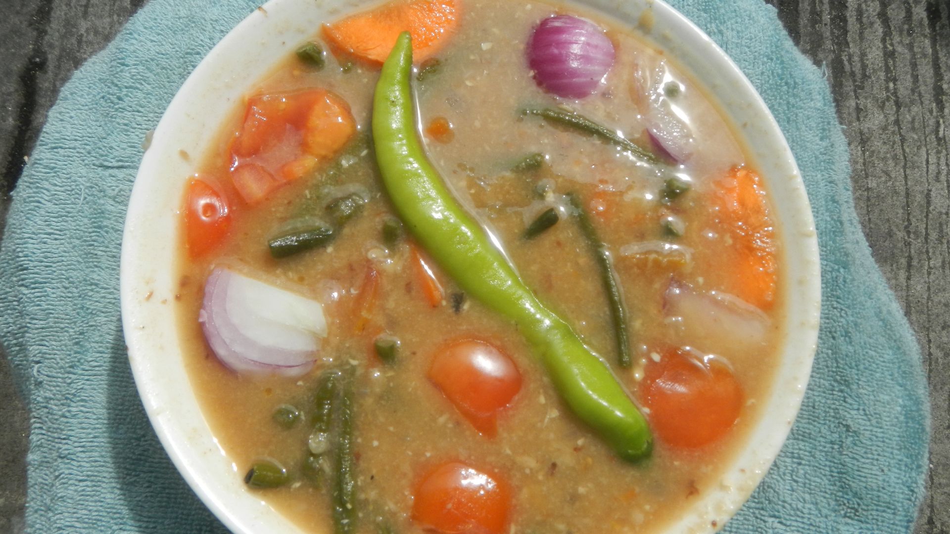 File:9591Milkfish stew with waxy corn, carrots, tomatoes, okra and yardlong bean 03.jpg