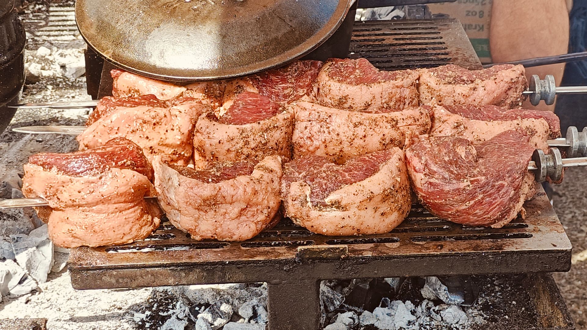 File:Picanha above charcoal at the Fire Food Festival 2024 in Abu Dhabi, UAE.jpg
