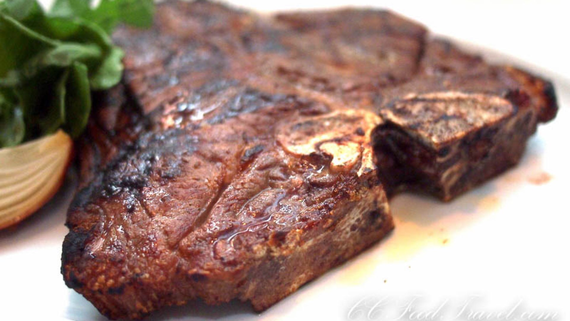 File:T-Bone Steak (9417095101).jpg