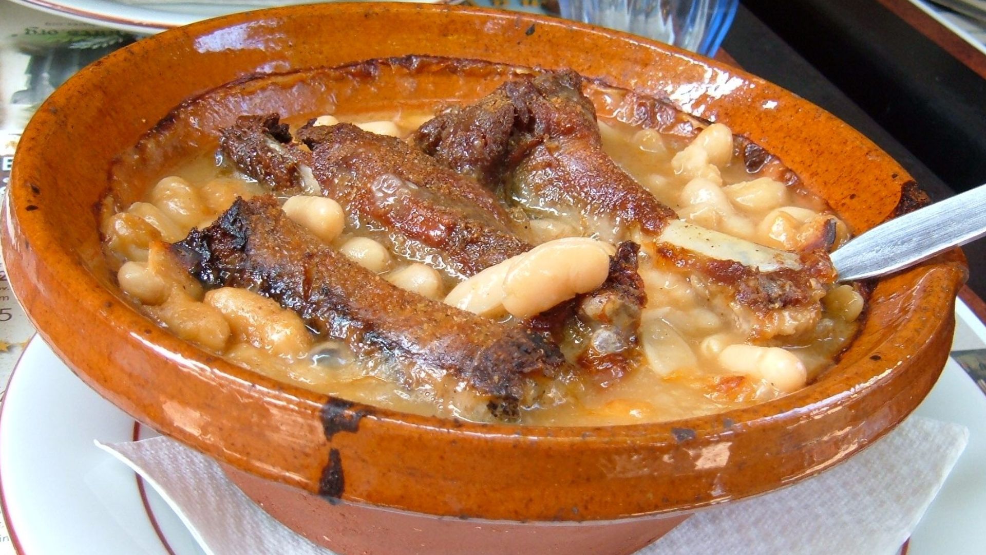 File:Bowl of cassoulet.JPG