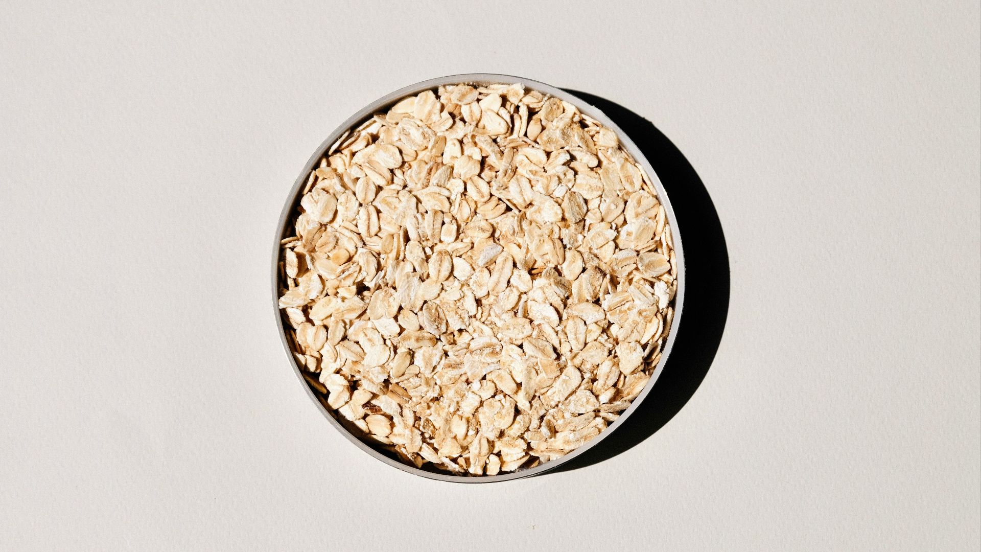 brown and white ceramic bowl