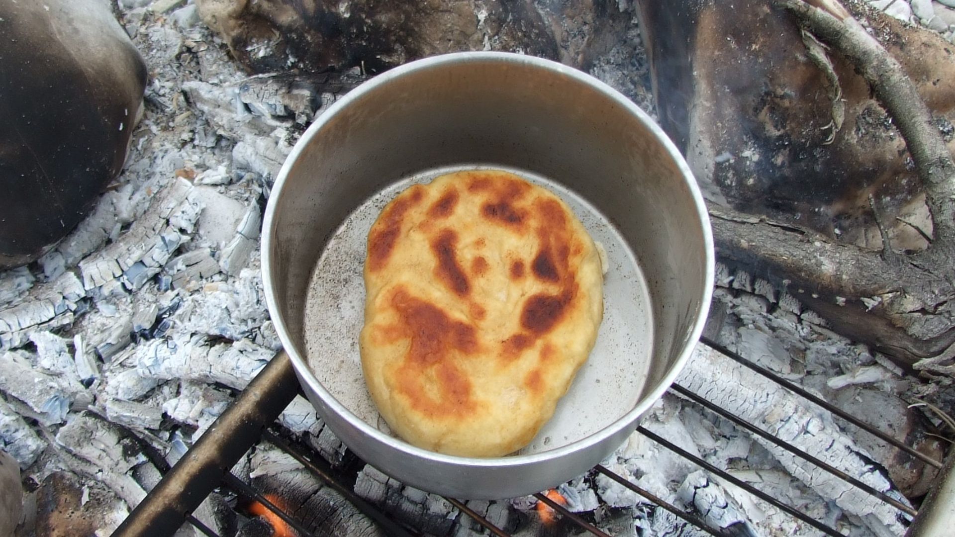 File:Bannock 2.JPG