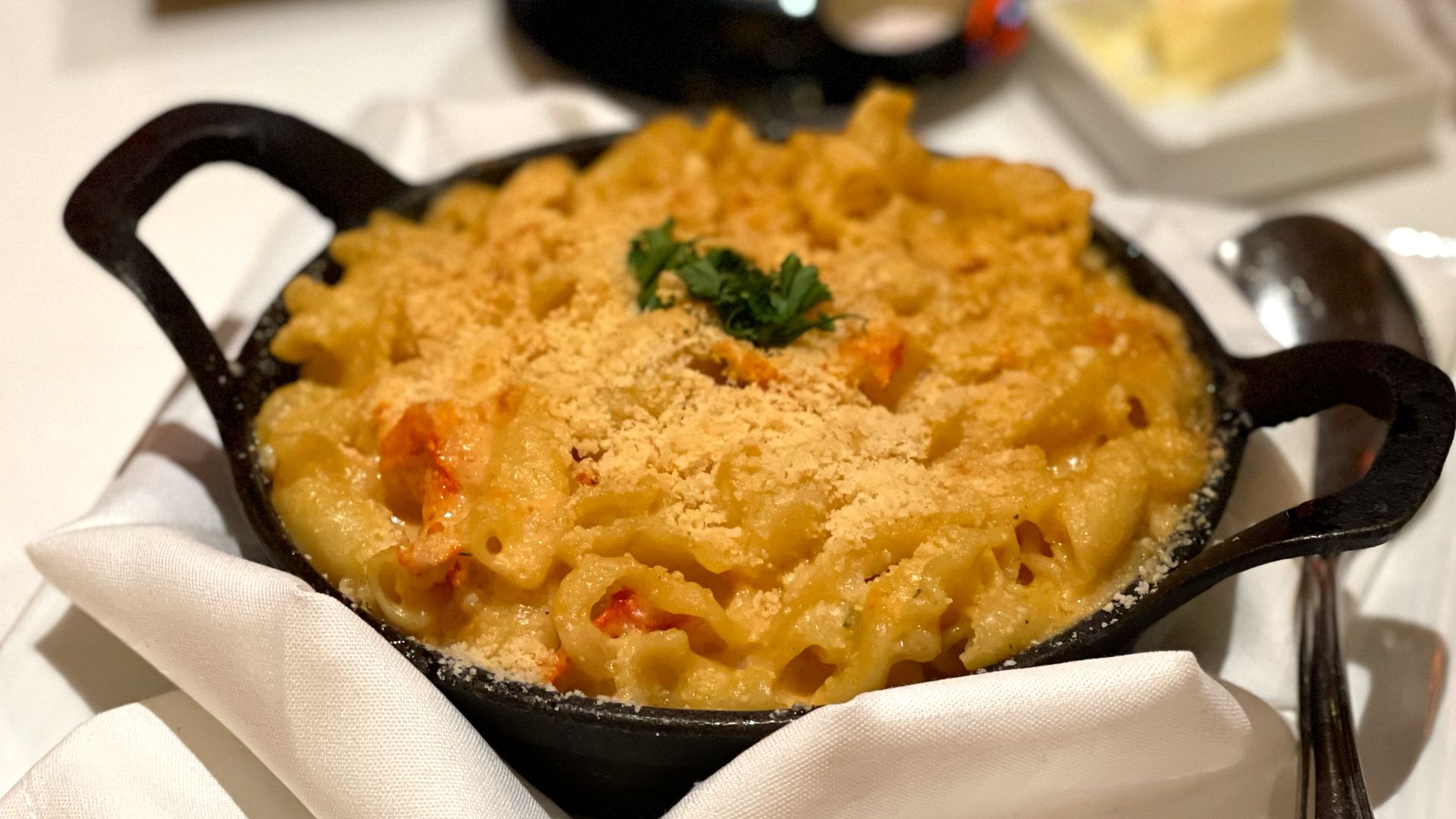 File:Bistro Napa at the Atlantis Casino Resort Spa in Reno, Nevada - July 2021 - Sarah Stierch 11.jpg