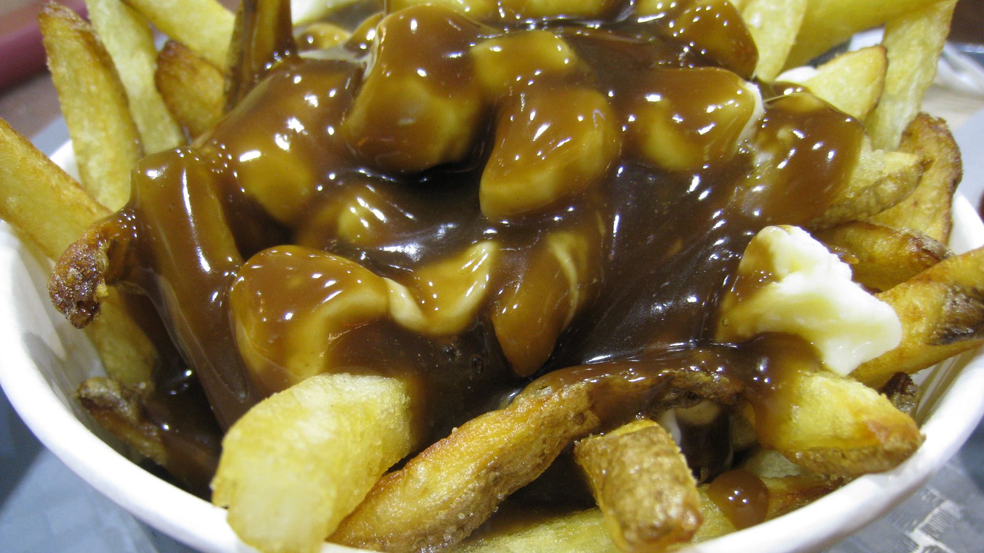 File:New York Fries Poutine (2874741020).jpg