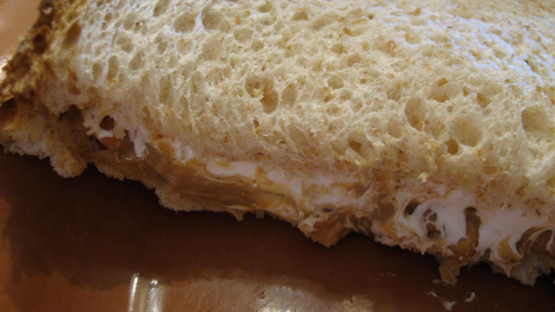 File:Fluffernutter sandwich half.jpg