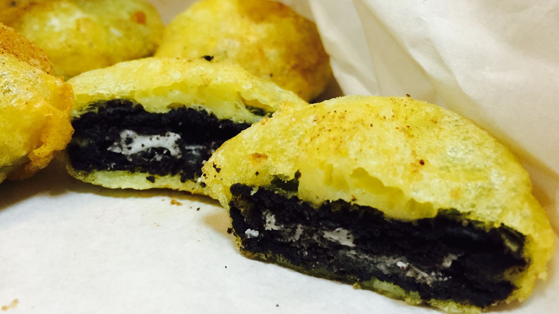 File:Deep Fried Oreo.JPG