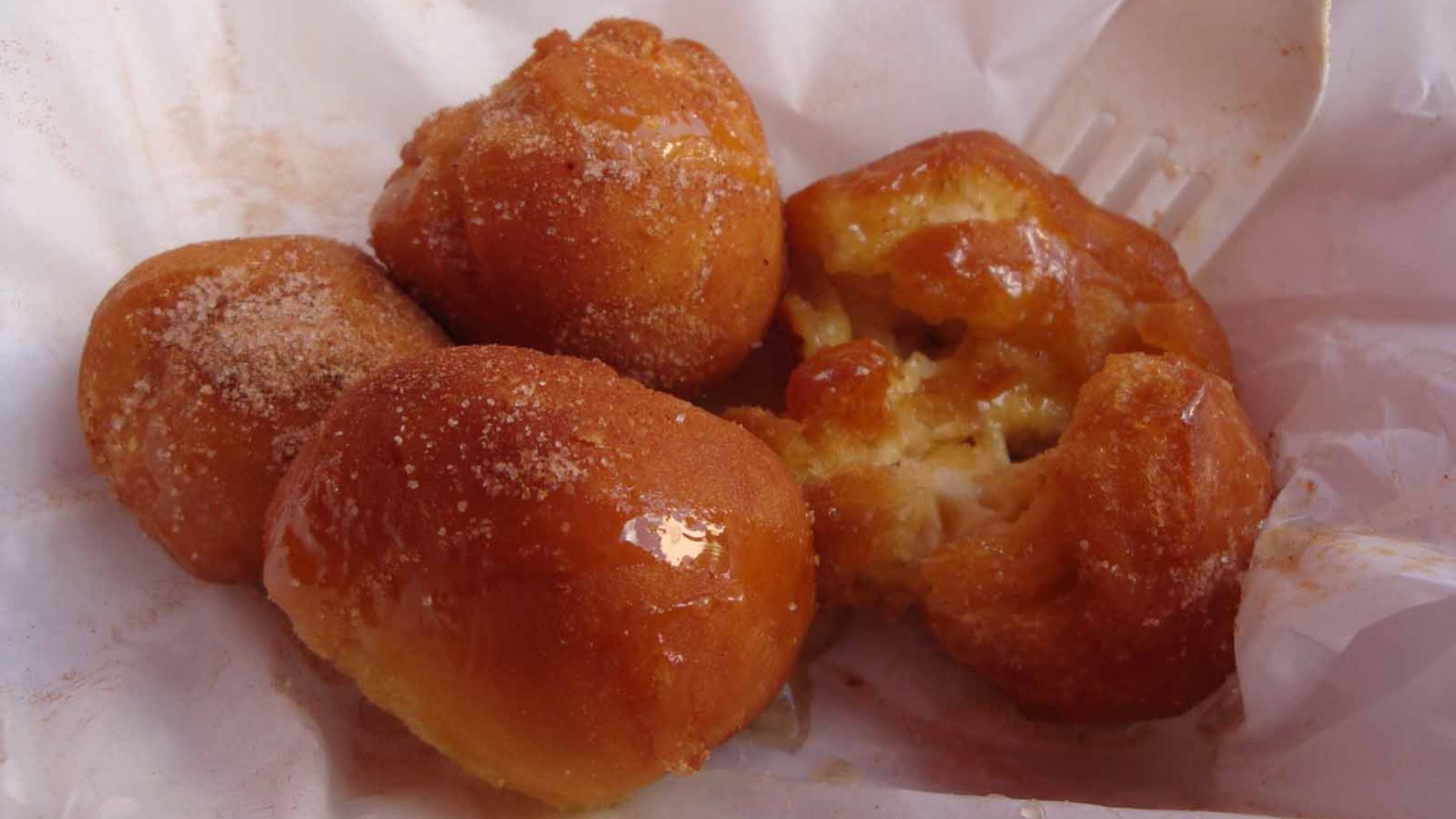 File:Deep-fried butter at State Fair of Texas 2009a.jpg