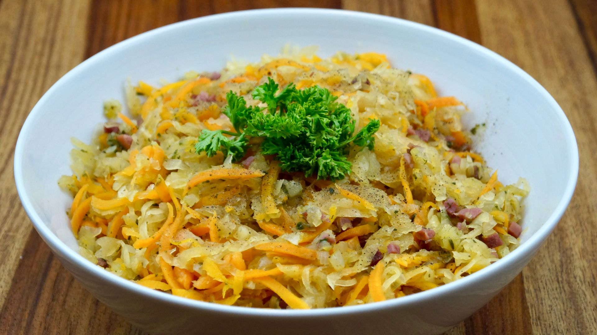 File:Healthy Curry Coleslaw - 49859577236.jpg