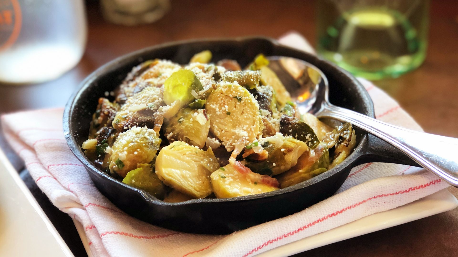 File:Wild Goat Bistro - April 2019 - Stierch 02.jpg