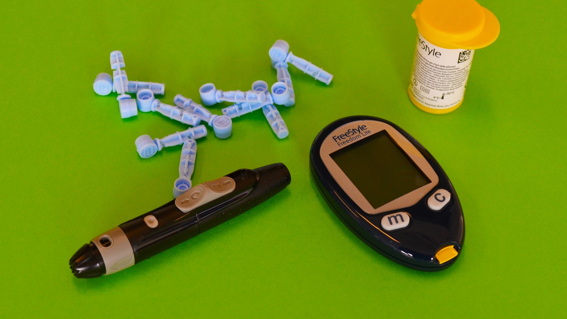 silver and white cross pendant necklace