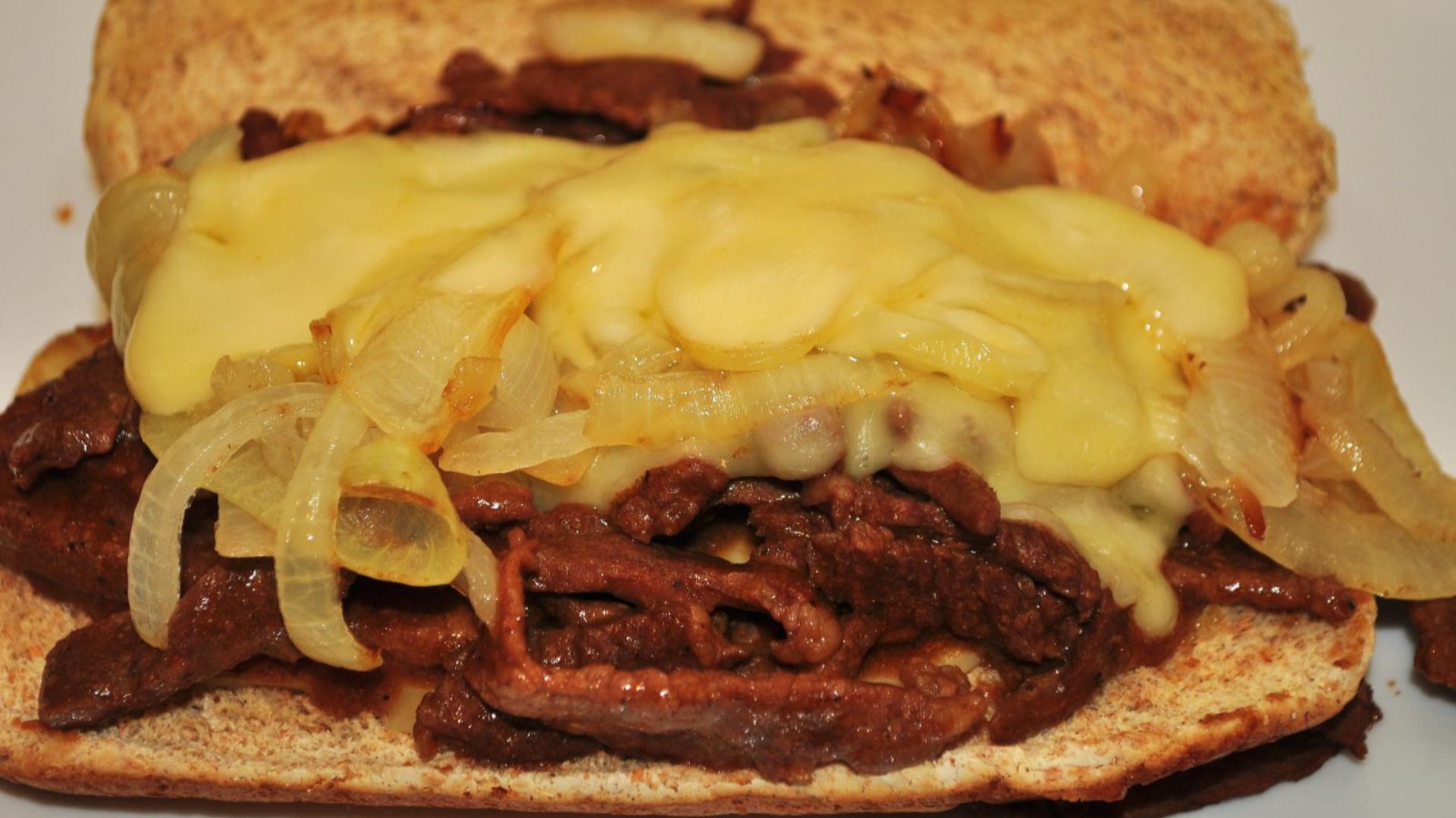 File:Philly cheesesteak sandwich.jpg