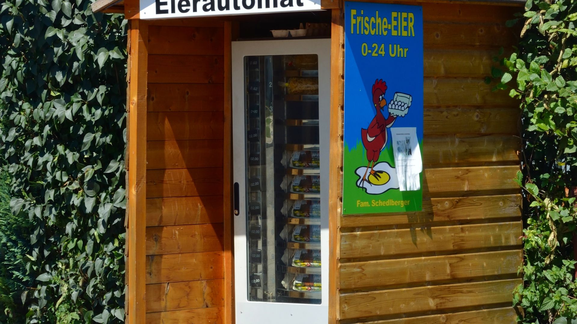 File:24h egg self service, Rohrbach bei Sankt Florian.JPG