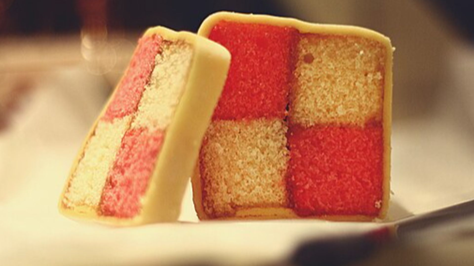 File:Battenbergcake.jpg - Wikipedia