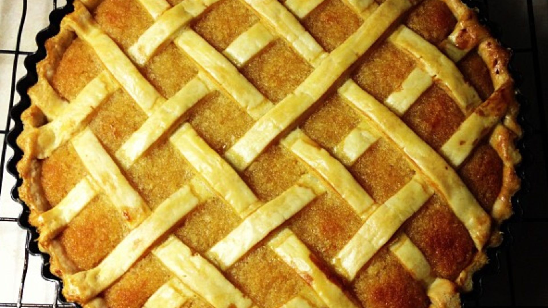 File:Mary Berry treacle tart (8131434026).jpg - Wikimedia Commons