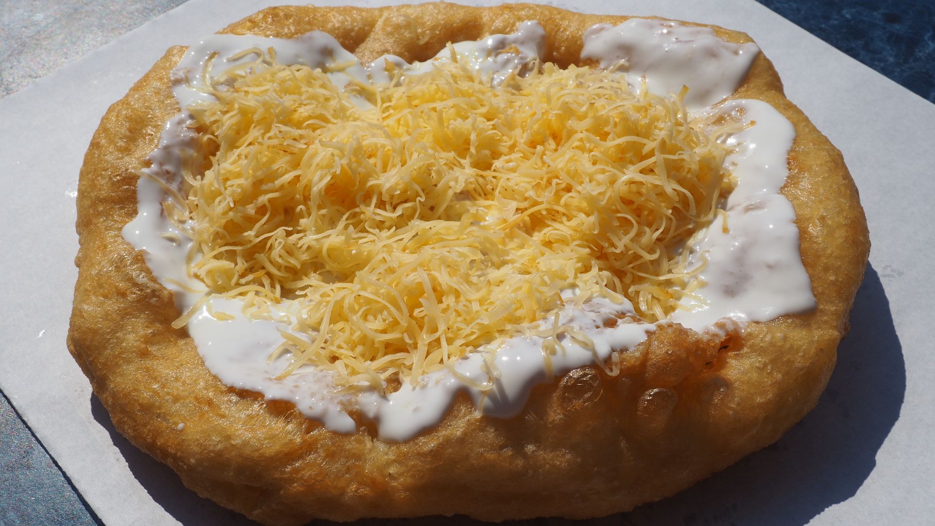 File:Langos Eger Hungary.jpg