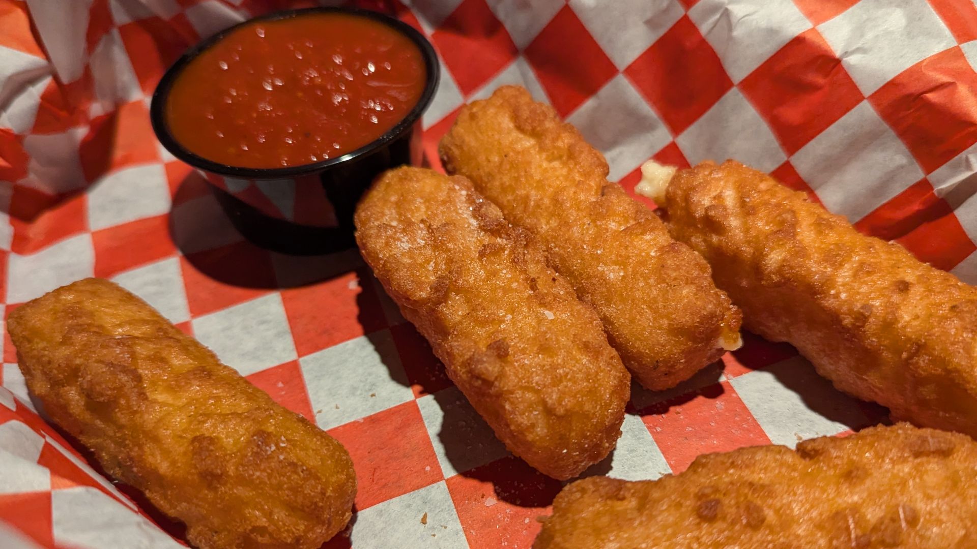 File:Mozzarella Sticks at Mobtown Ballroom.jpg