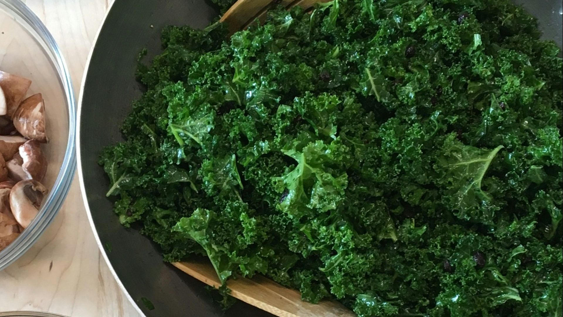 green vegetable on fan