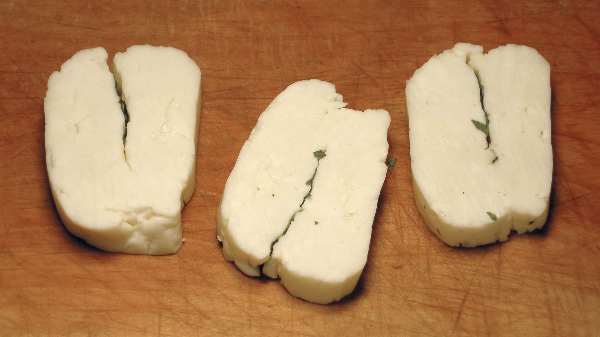File:Halloumi-1.jpg